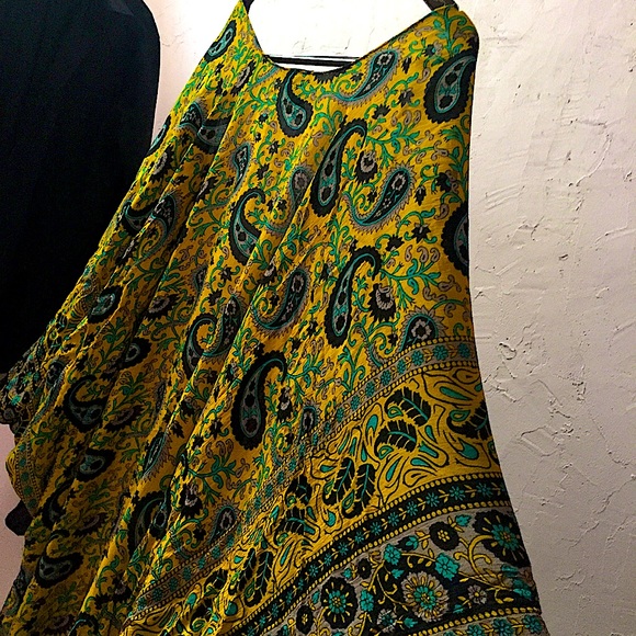 Steve Madden Indian Paisley Shawn Gown Cape - Picture 13 of 16